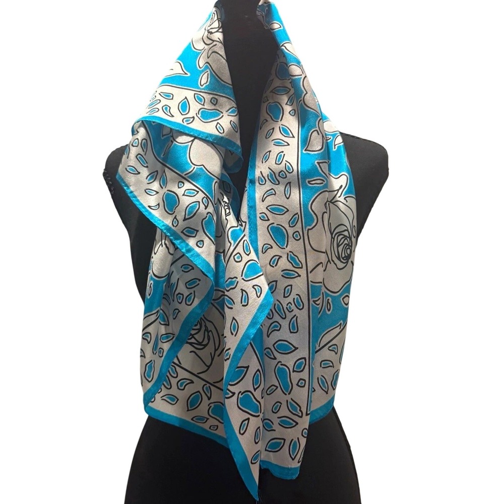Vintage Oscar de la Renta Women's Silk Satin Floral Square Scarf Blue White Logo